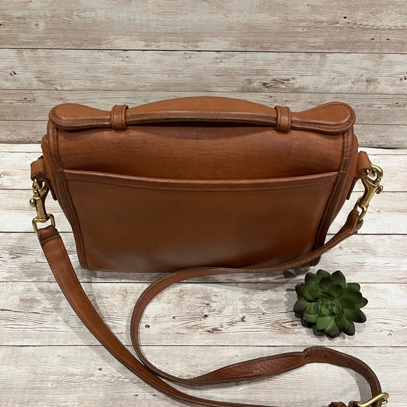 SOLD🎉🎉Vintage Coach bag #9870 - Picture 5 of 12